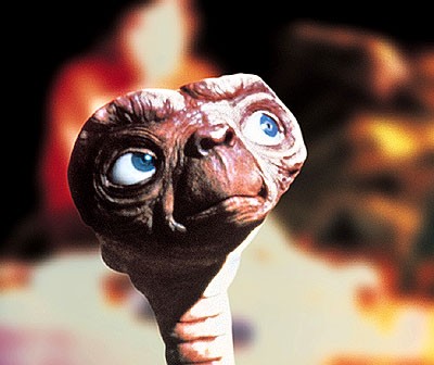 E. T..jpg